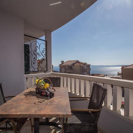 Apartments Kristina Makarska Exterior photo