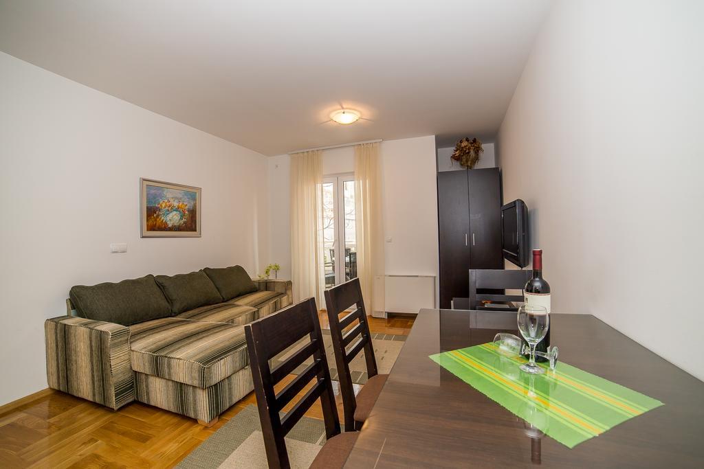 Apartments Kristina Makarska Room photo